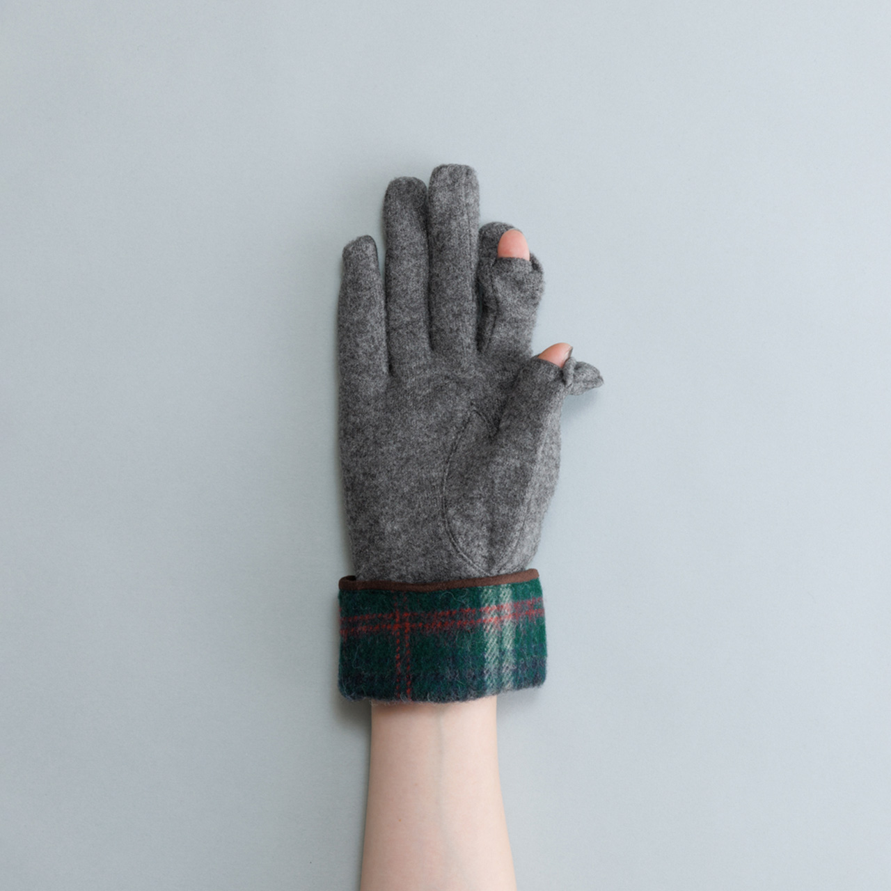 【WOMEN】タータンチェックカフスジャージグローブ/ タッチパネル対応
