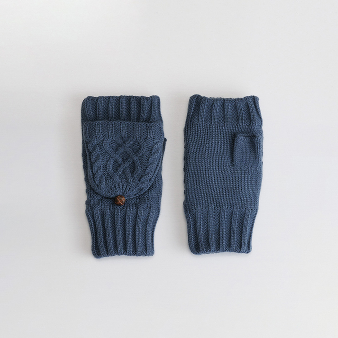 【WOMEN】フード付きケーブルニットグローブ