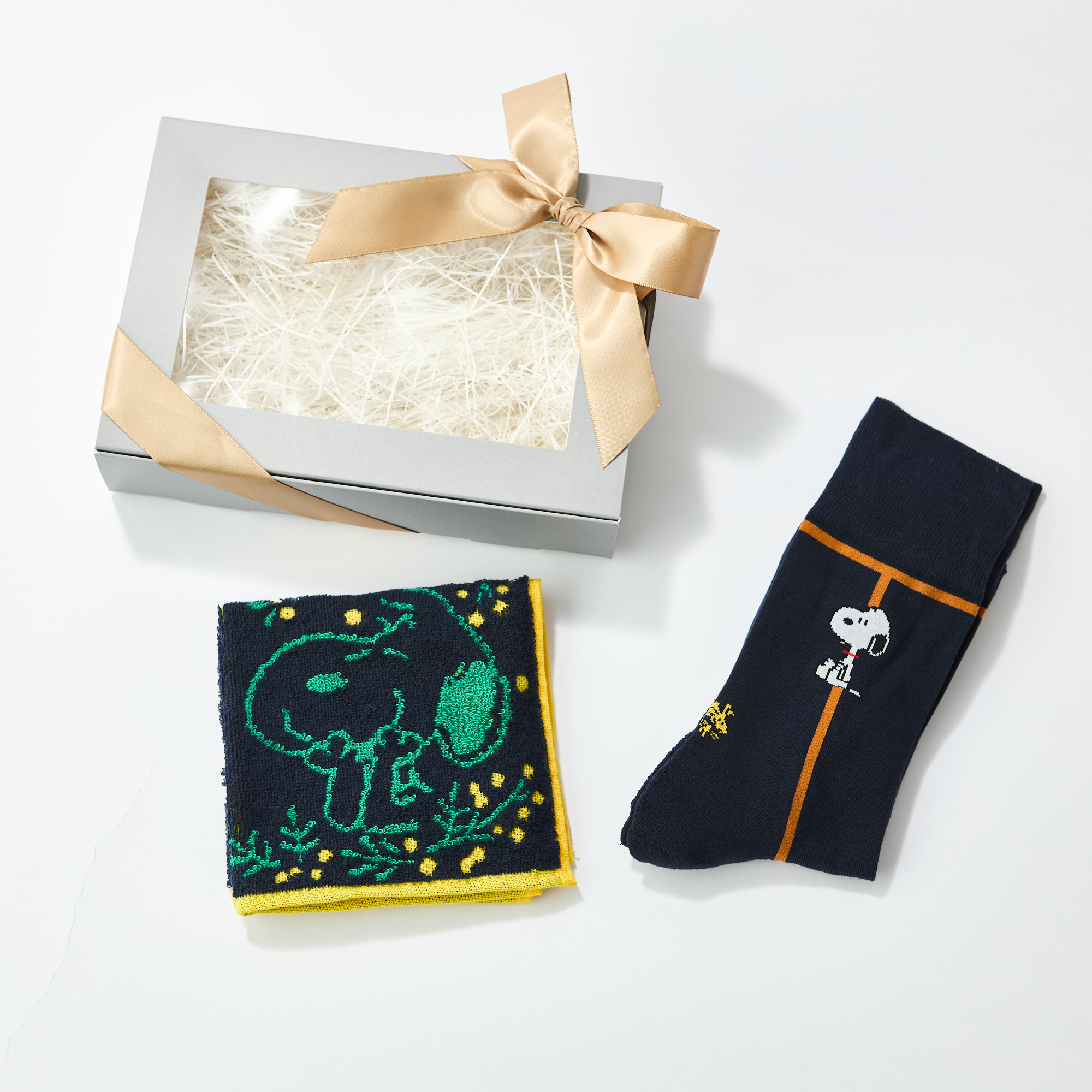 【スヌーピー好きに贈る】PEANUTS ラインメンズソックス&タオルハンカチBOX
