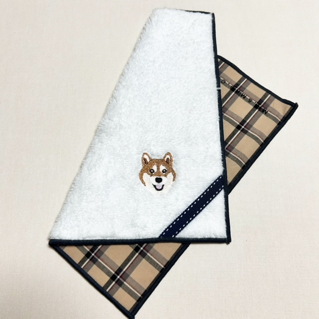 【クリスマス限定ボックス付】犬好きに送るハンカチとラングドシャクッキーのセット