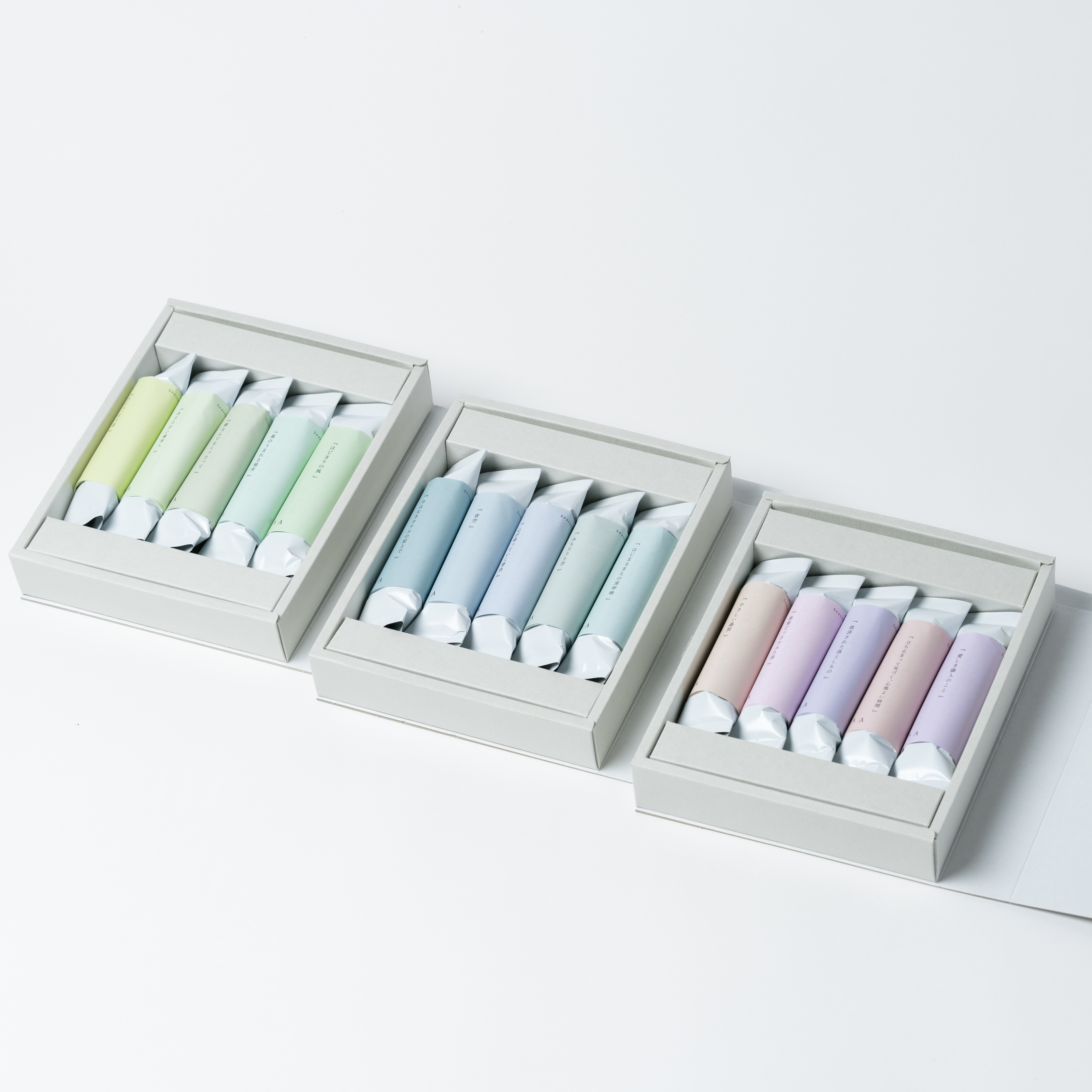 【クリスマス限定ラッピング付】入浴剤と紅茶の安らぎのひとときセット