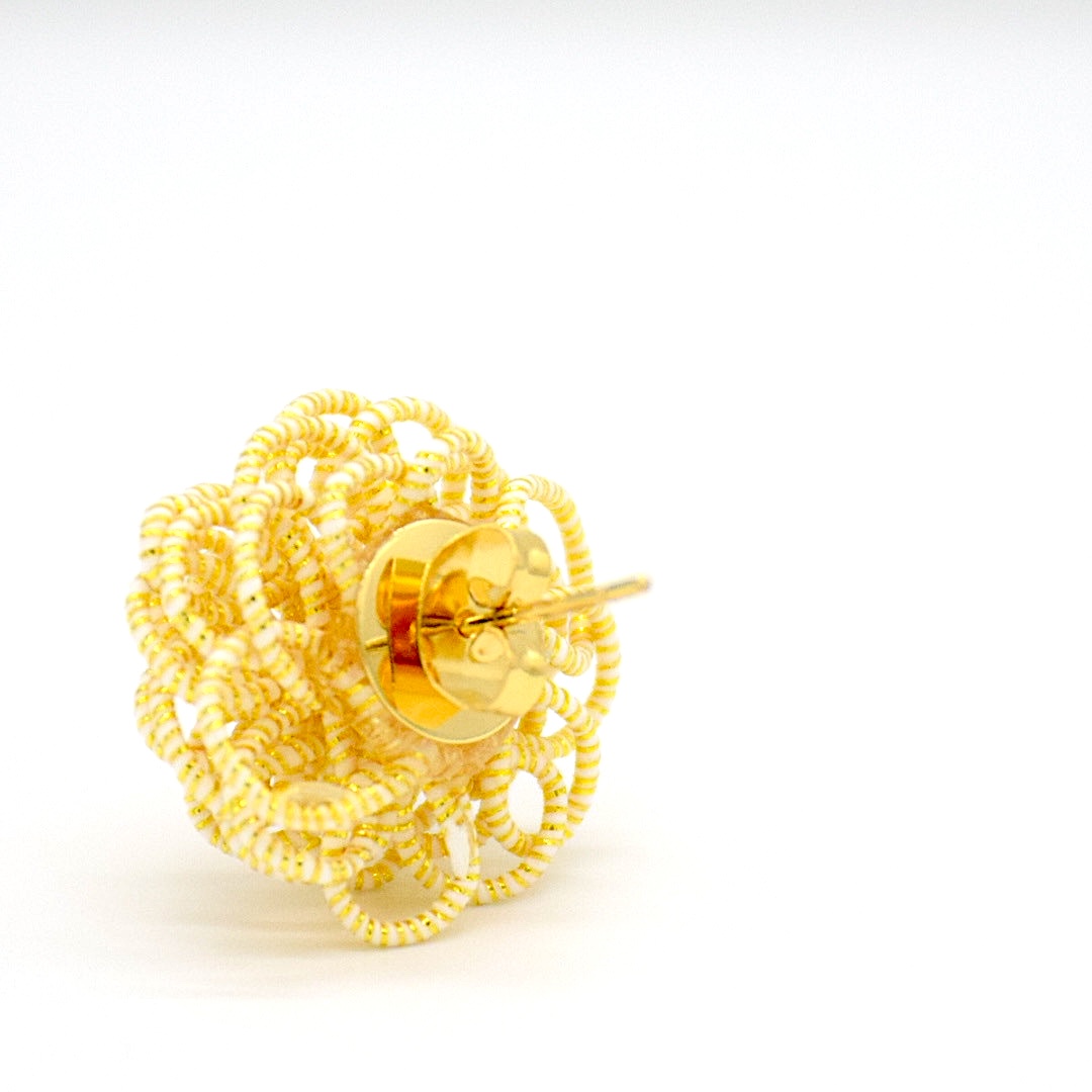 mizuhiki art　ピンポンマムピアス