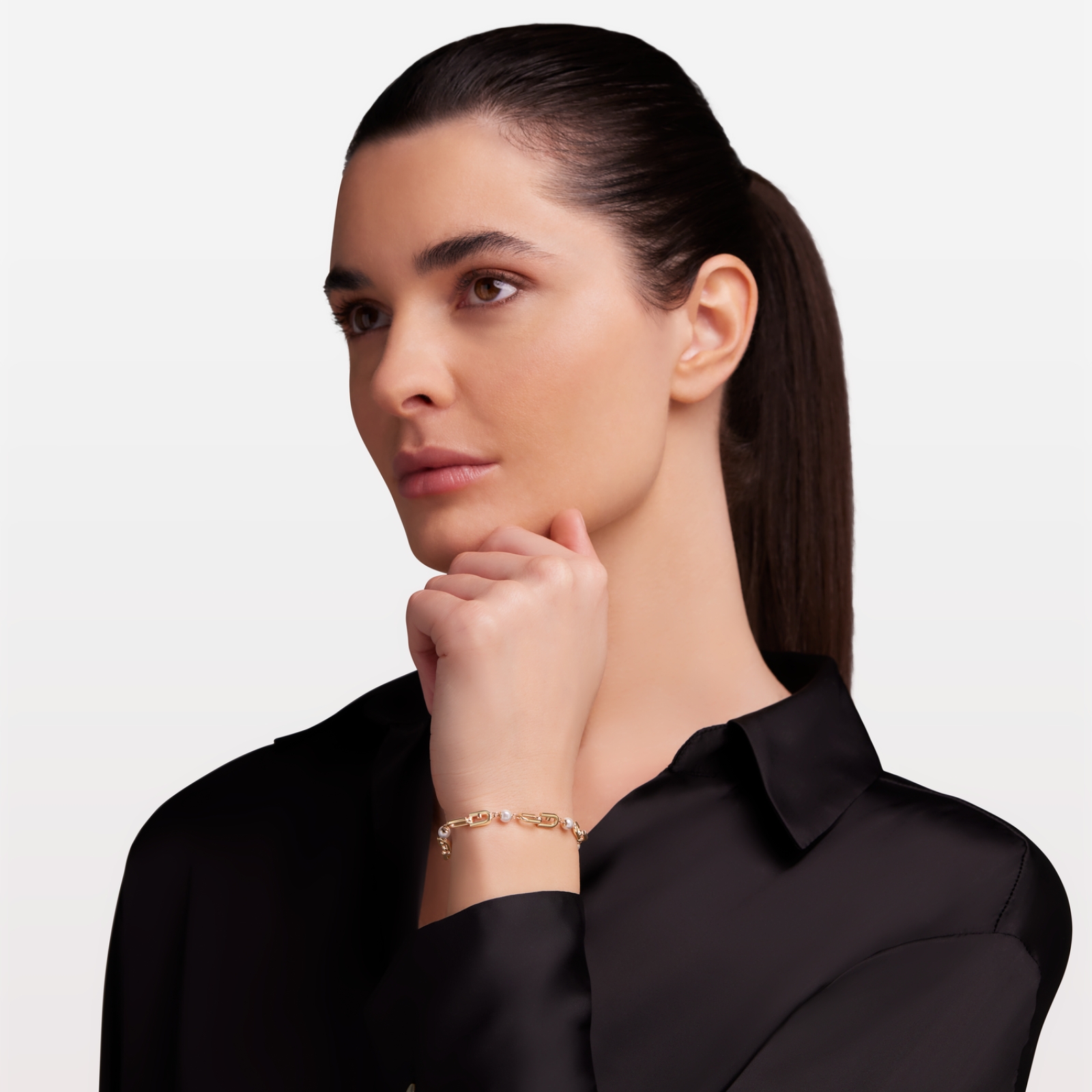 FURLA CHAINED LOGO BRACELET / チェーンロゴブレスレット | FURLA  