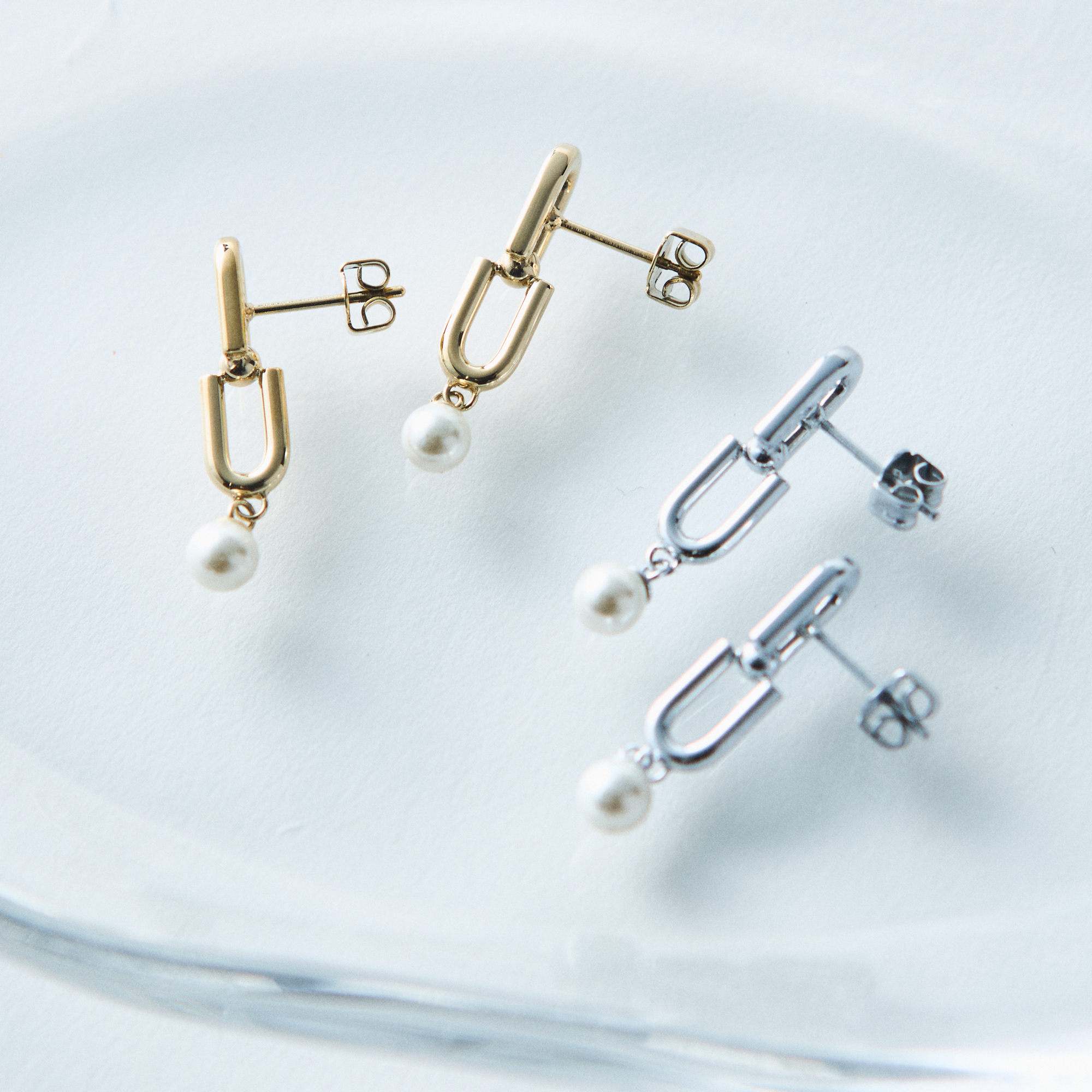 FURLA CHAINED LOGO EARRING / チェーンロゴピアス