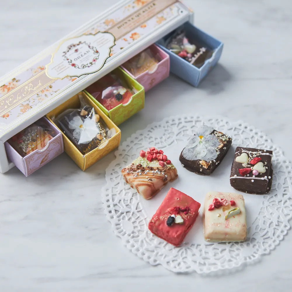 【クリスマスボックス付き！】選べるチョコレートラスク＆ふわふわテディベアと紅茶セット