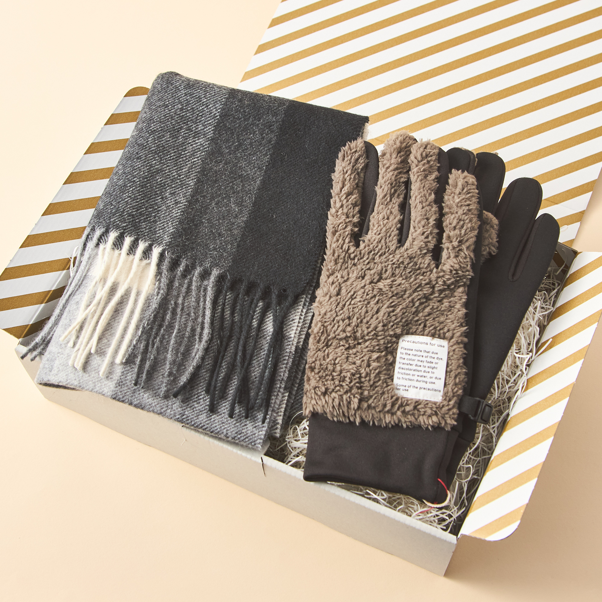 【名入れ/ボックス付】カシミヤ100%マフラーとメンズグローブセット