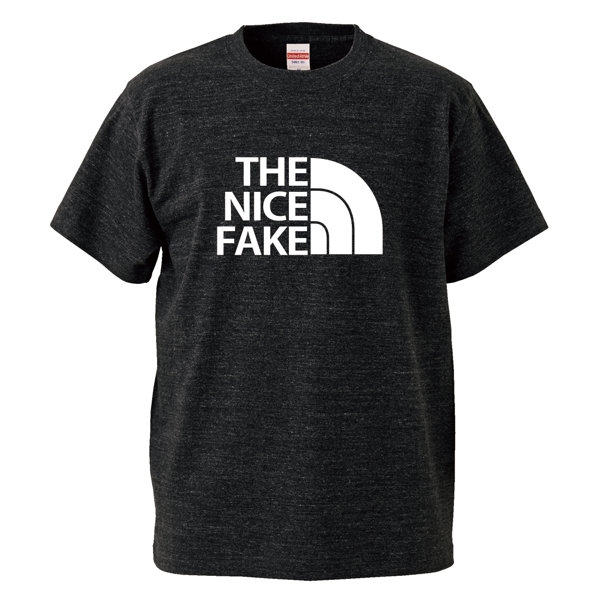 【名入れ対応】遊び心いっぱいのおもしろTシャツ「THE NICE FAKE」