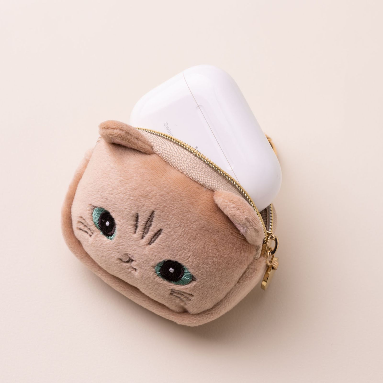 ヌネット/ジプシーのネコフェイスミニポーチ・S｜カラビナ付き