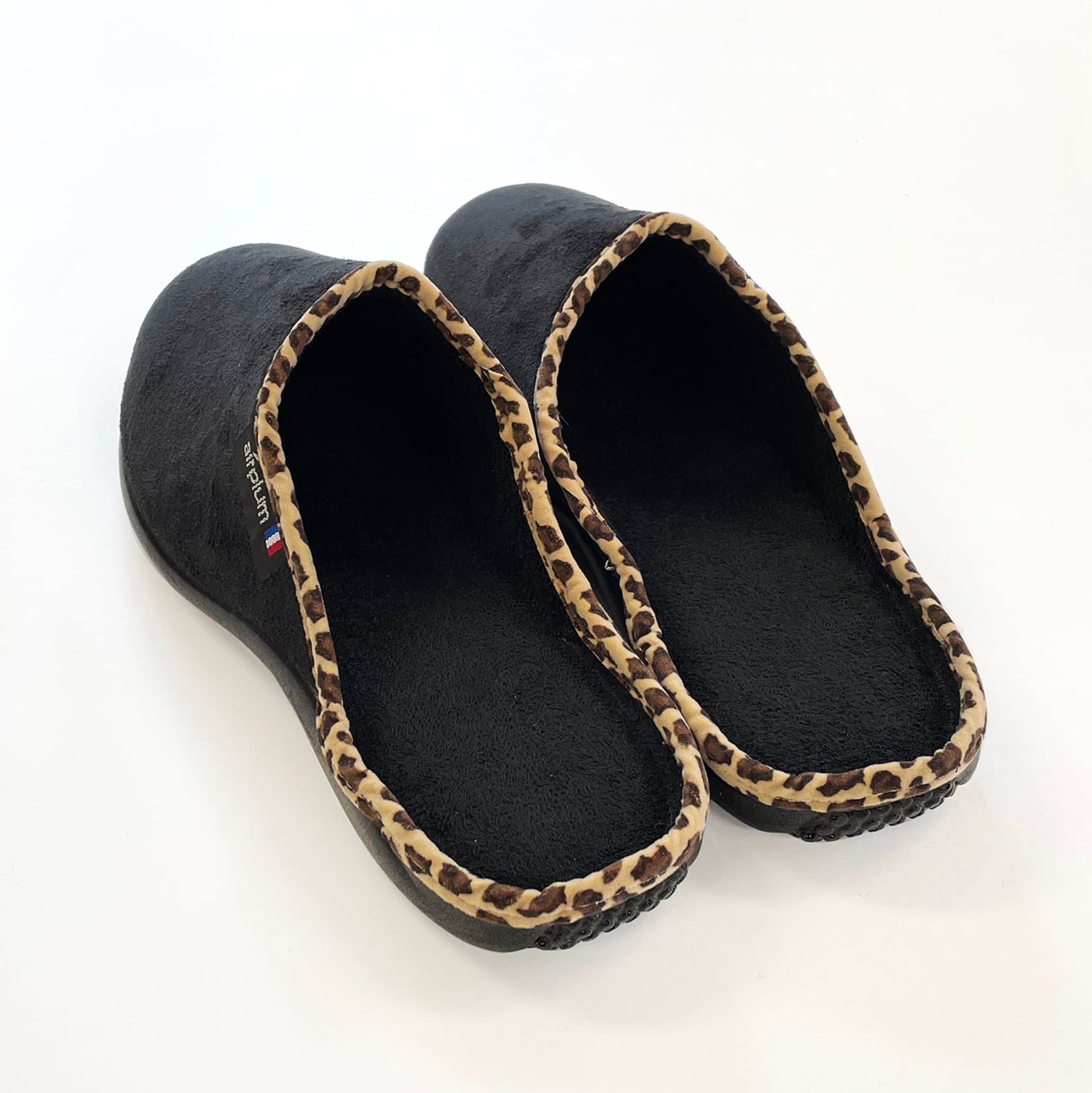 雲の上を歩くような履き心地のレディーススリッパ＜tara＞