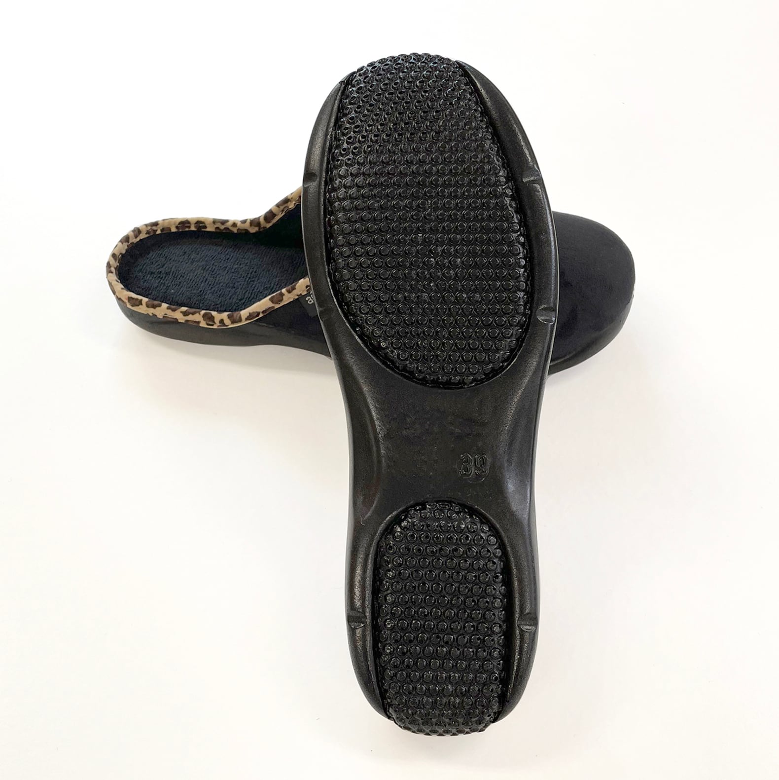 雲の上を歩くような履き心地のレディーススリッパ＜tara＞