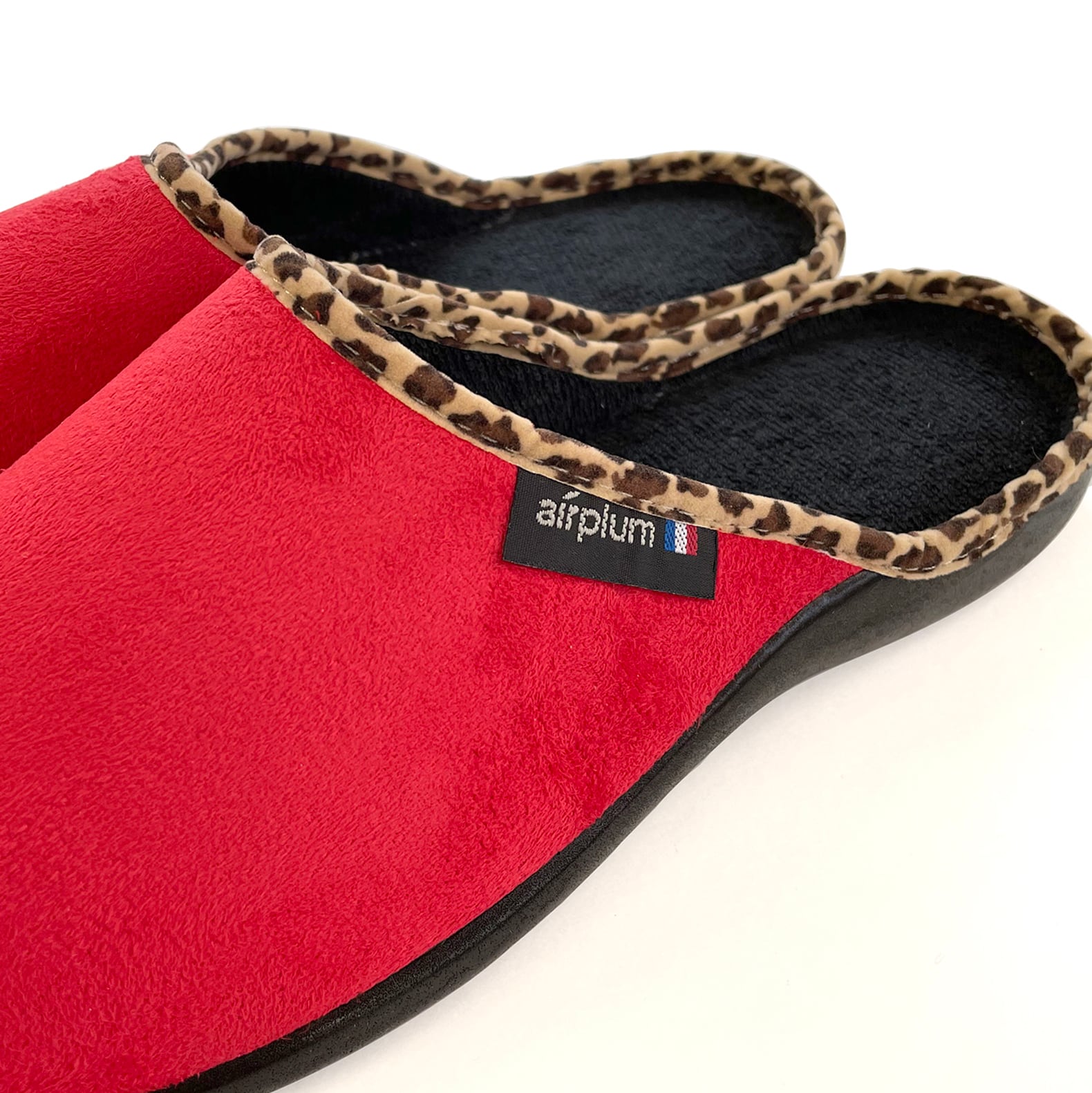 雲の上を歩くような履き心地のレディーススリッパ＜tara＞