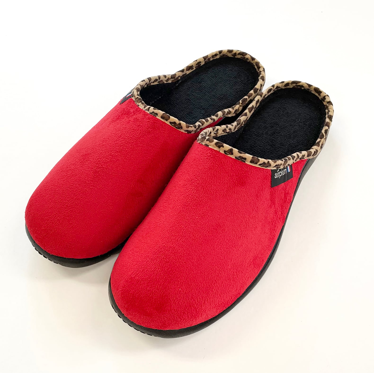 雲の上を歩くような履き心地のレディーススリッパ＜tara＞