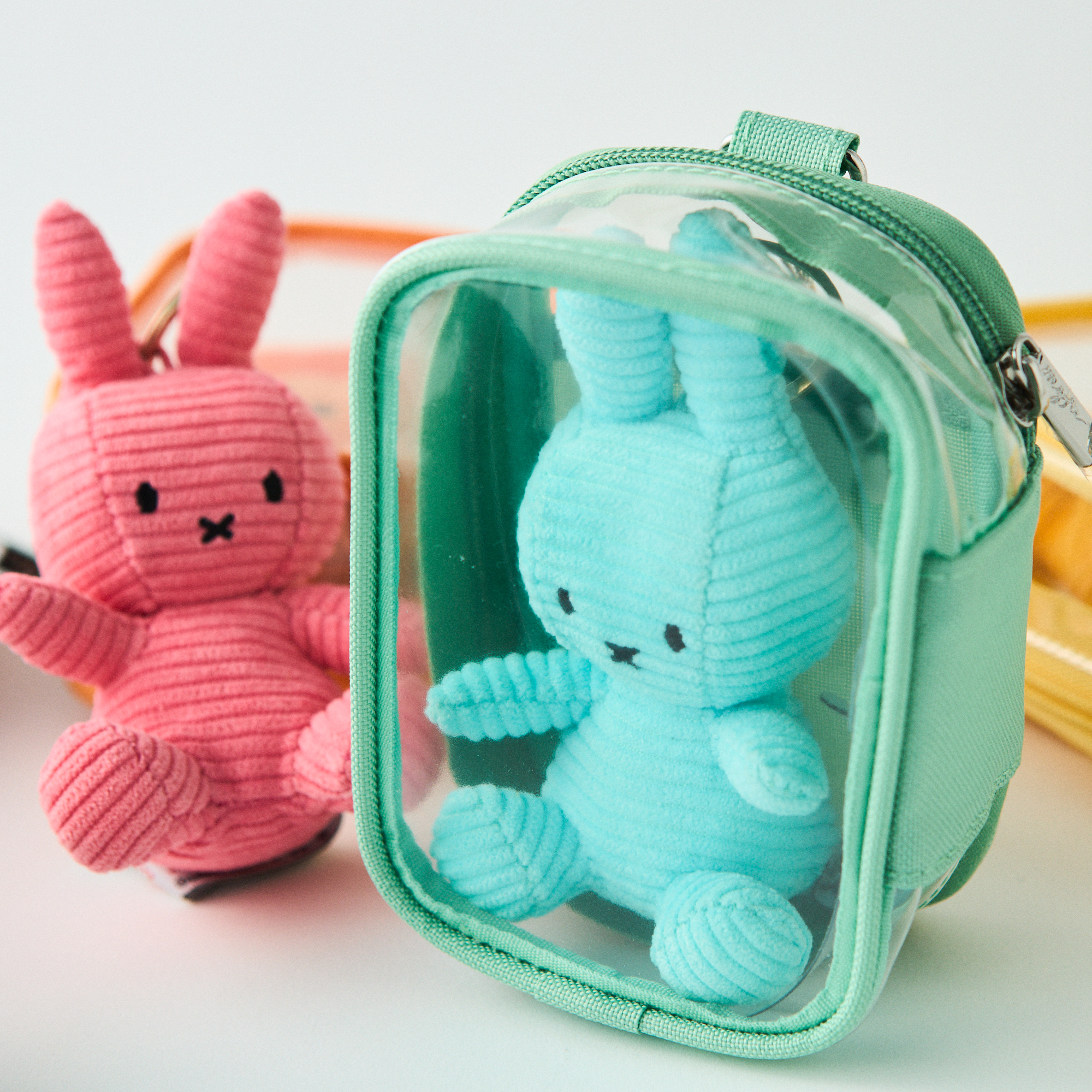 【色が選べる】推し活ポーチのミッフィーぬいぐるみキーチェーンセット