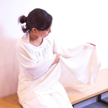 nico ストールポンチョ 贅沢なカシミヤ100% 雪国新潟の冬の到来をテーマに