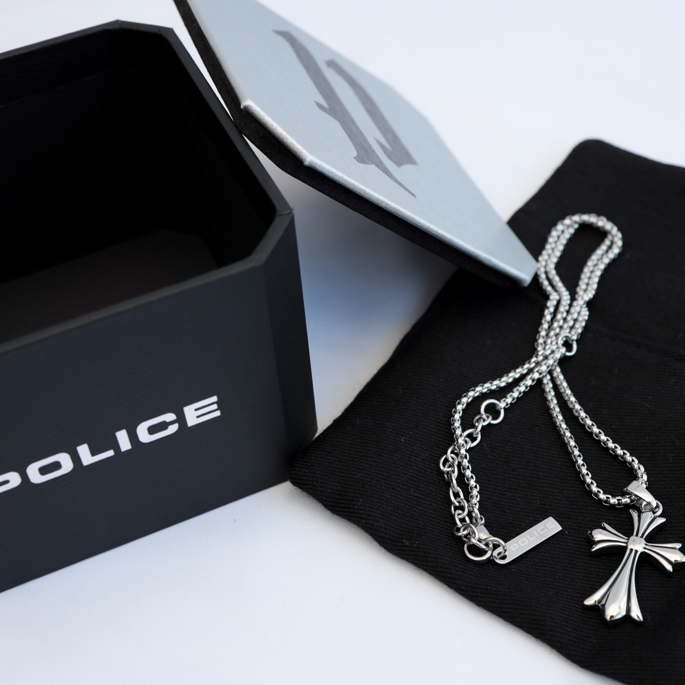 【タンプ限定】クリスマスギフトセット〝ドレスシャツギフトチケット＆ブレスレット＆ネックレス＆マフラー〟