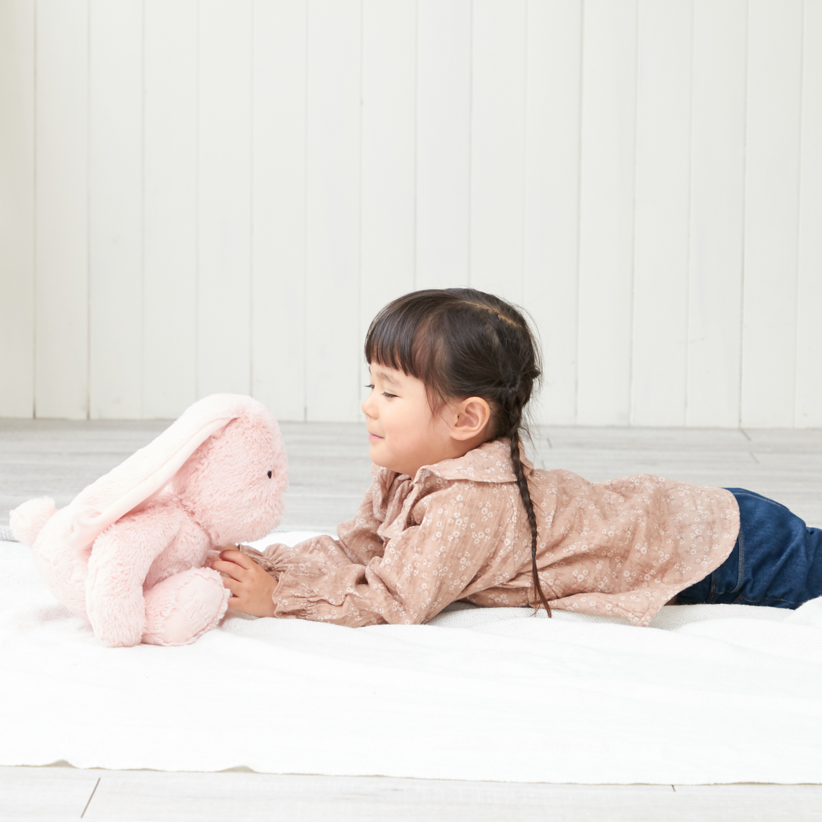 レーベルレーベル ふわふわぬいぐるみ（ラビットローザー）