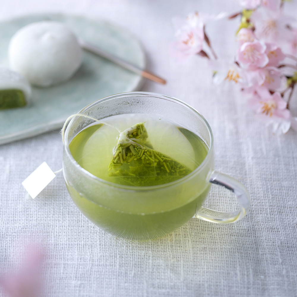 ぜんざいとどら焼き　さくらとお茶セット