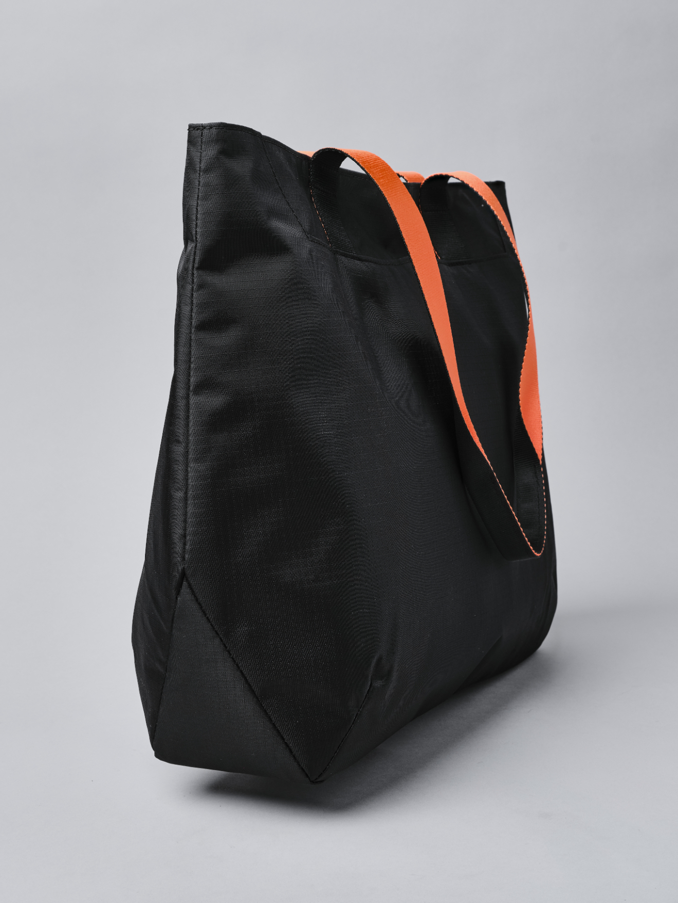 ELEMENTS TOTE ナイロントートバッグ｜A4収納可能