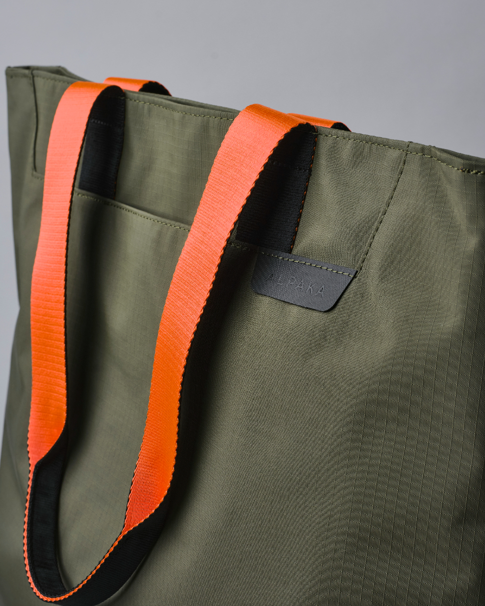 ELEMENTS TOTE ナイロントートバッグ｜A4収納可能