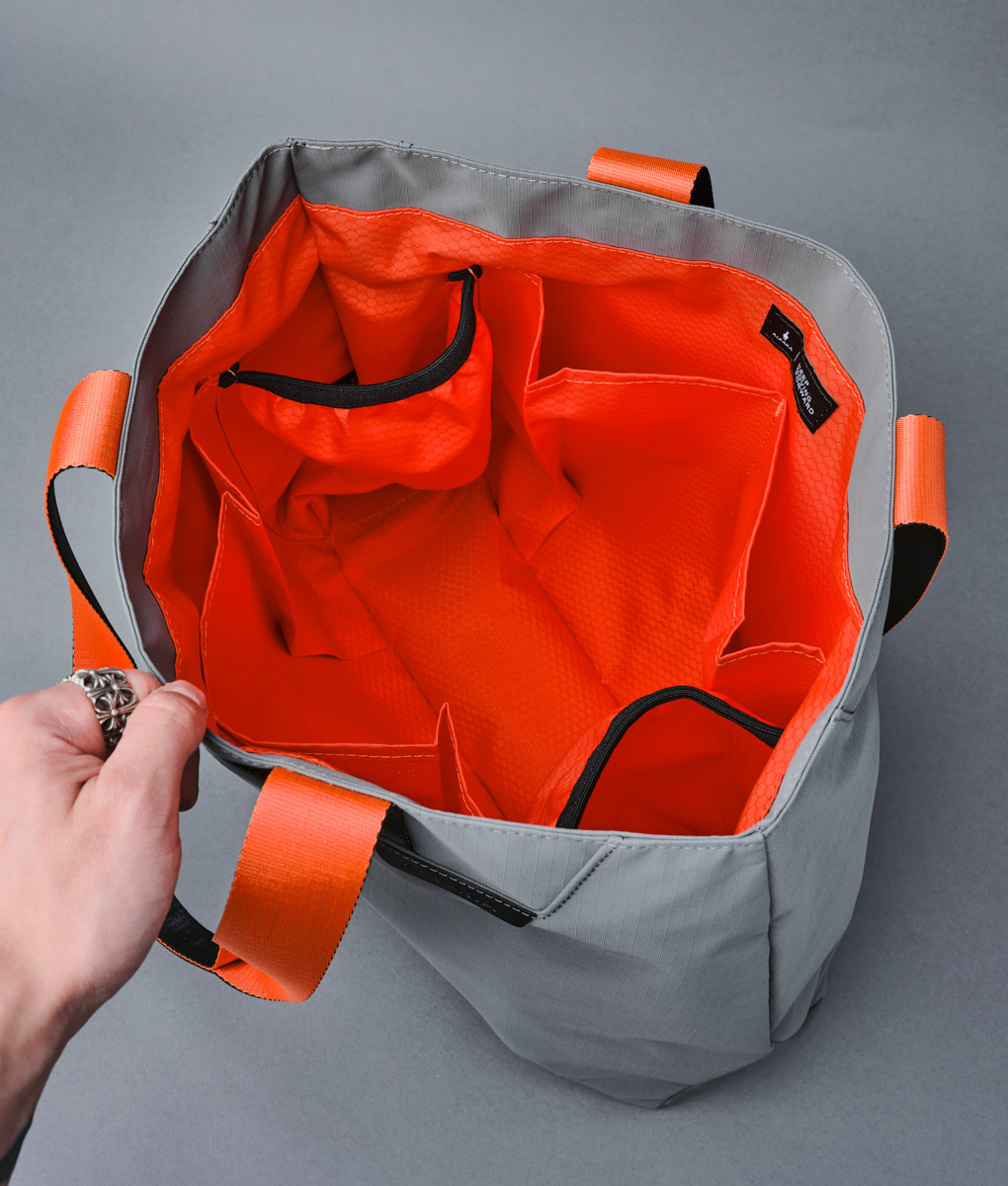 ELEMENTS TOTE ナイロントートバッグ｜A4収納可能