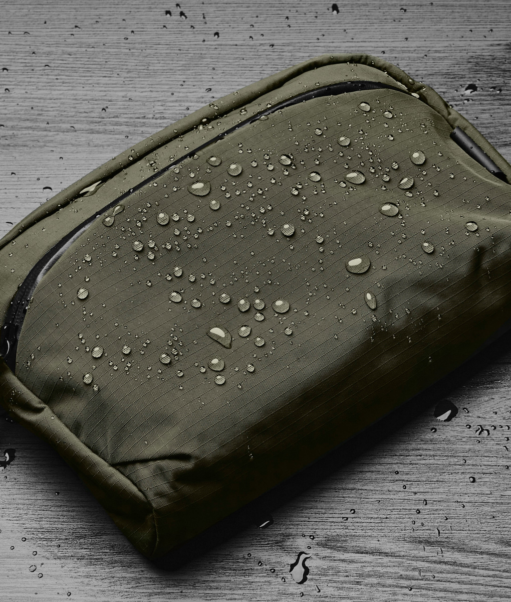 FLIGHT SLING スリングボディバッグ《防水》