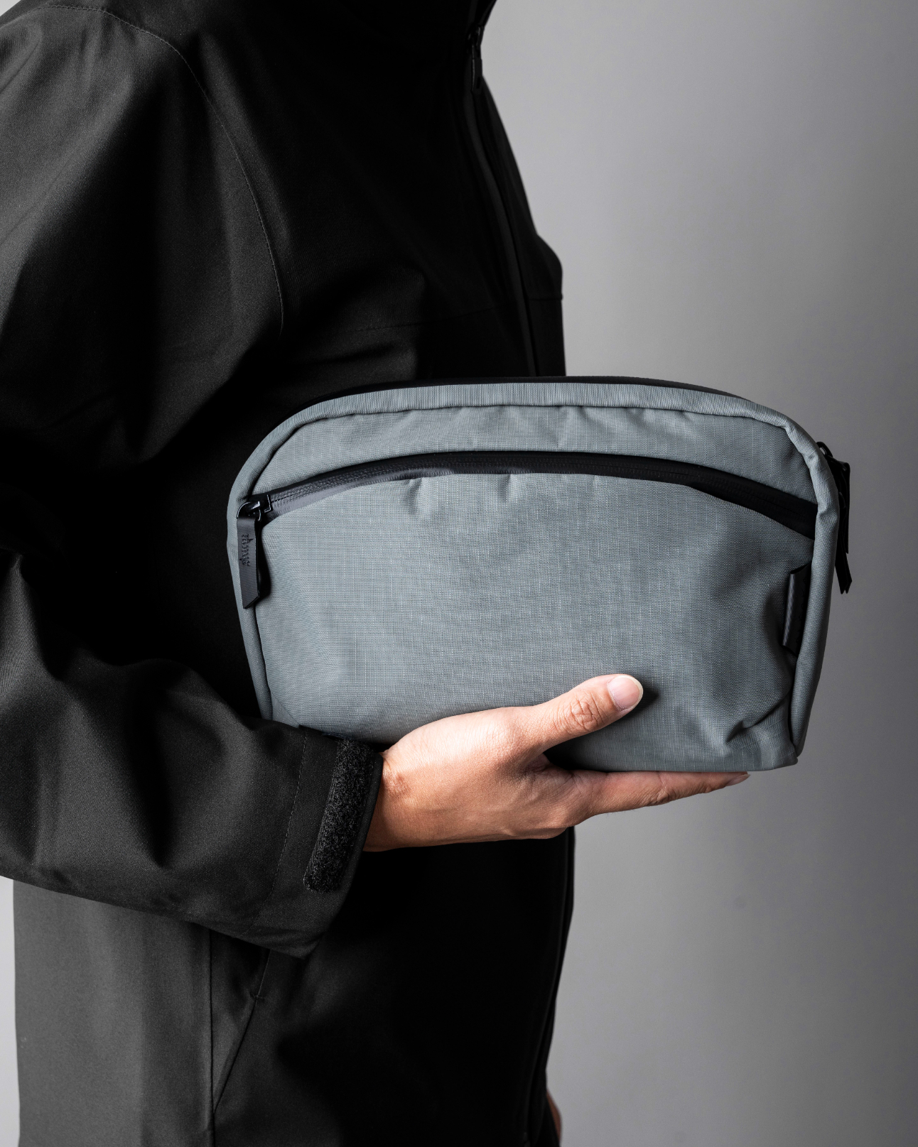 FLIGHT SLING スリングボディバッグ《防水》