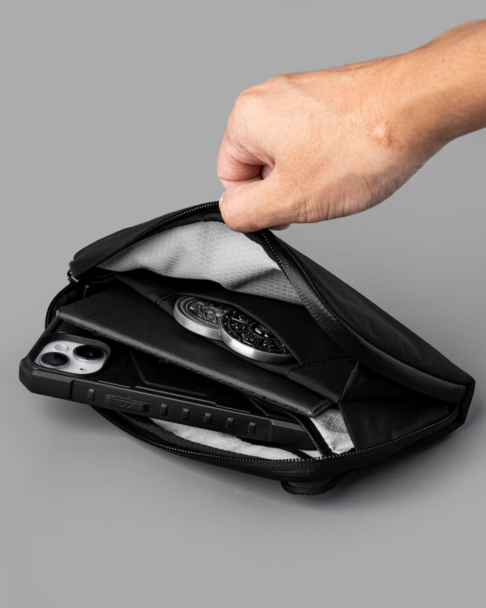 FLIGHT POUCH ショルダーポーチミニバッグ《防水》