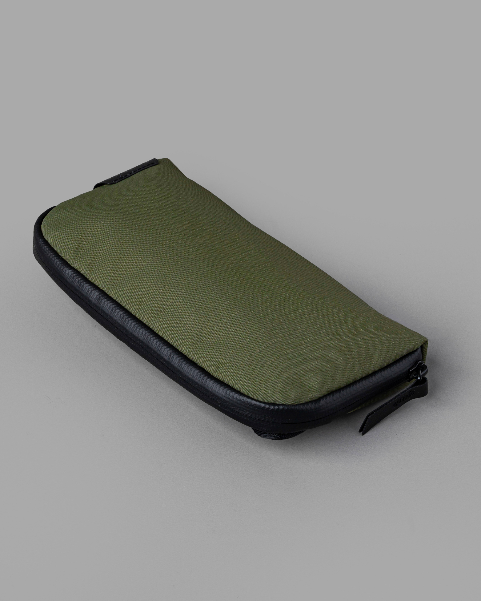 FLIGHT POUCH ショルダーポーチミニバッグ《防水》