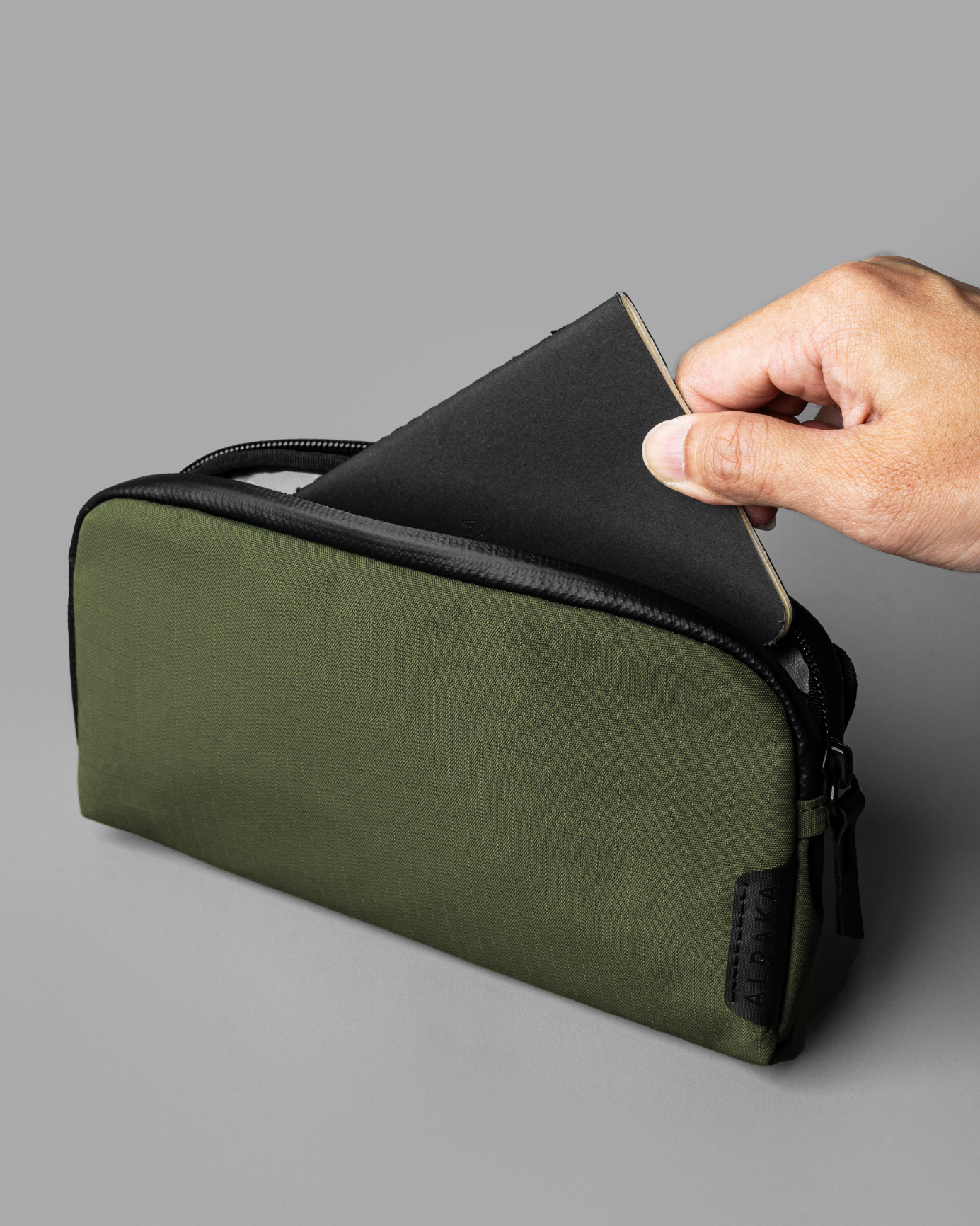 FLIGHT POUCH ショルダーポーチミニバッグ《防水》