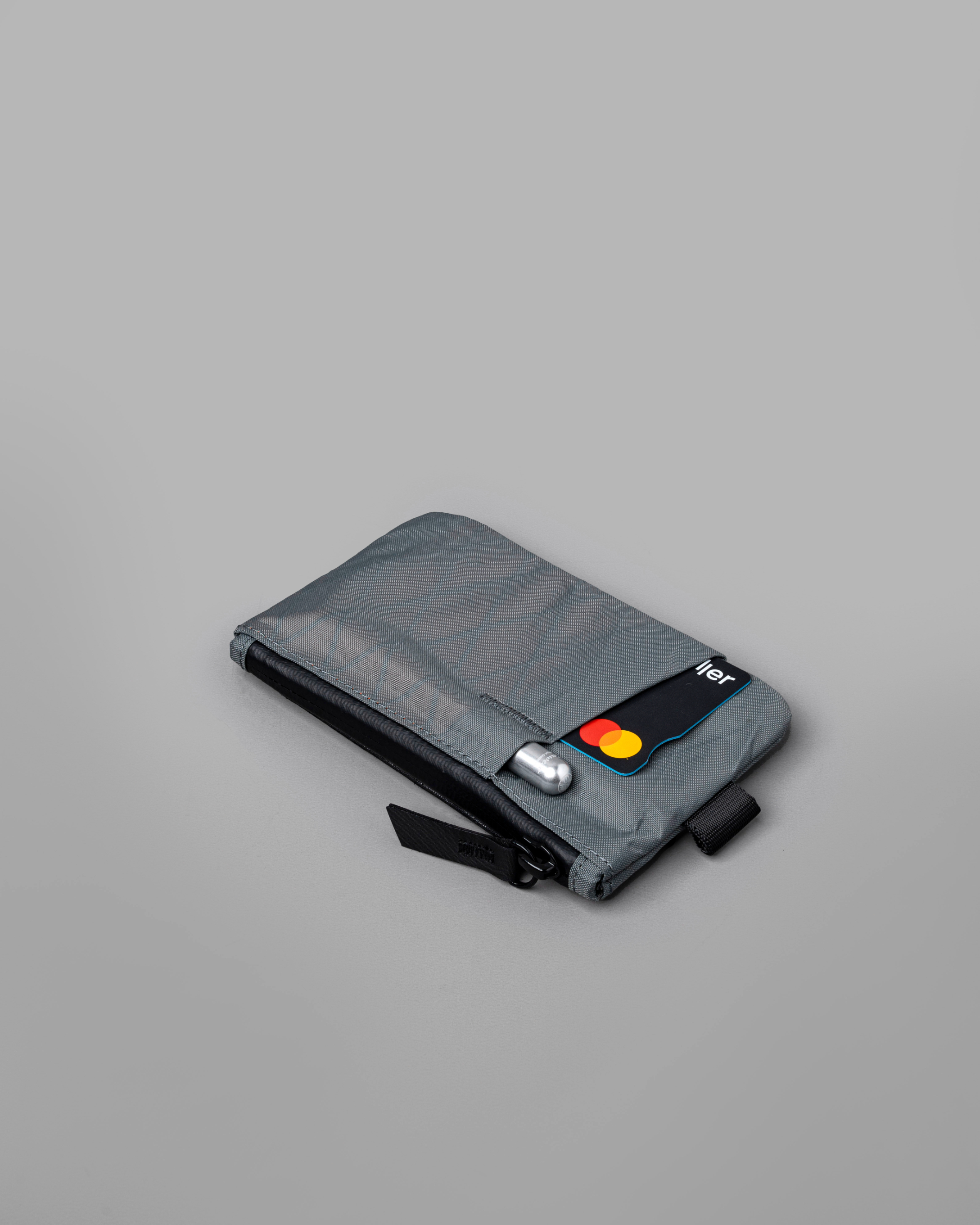 ZIP POUCH COIN コインポーチ