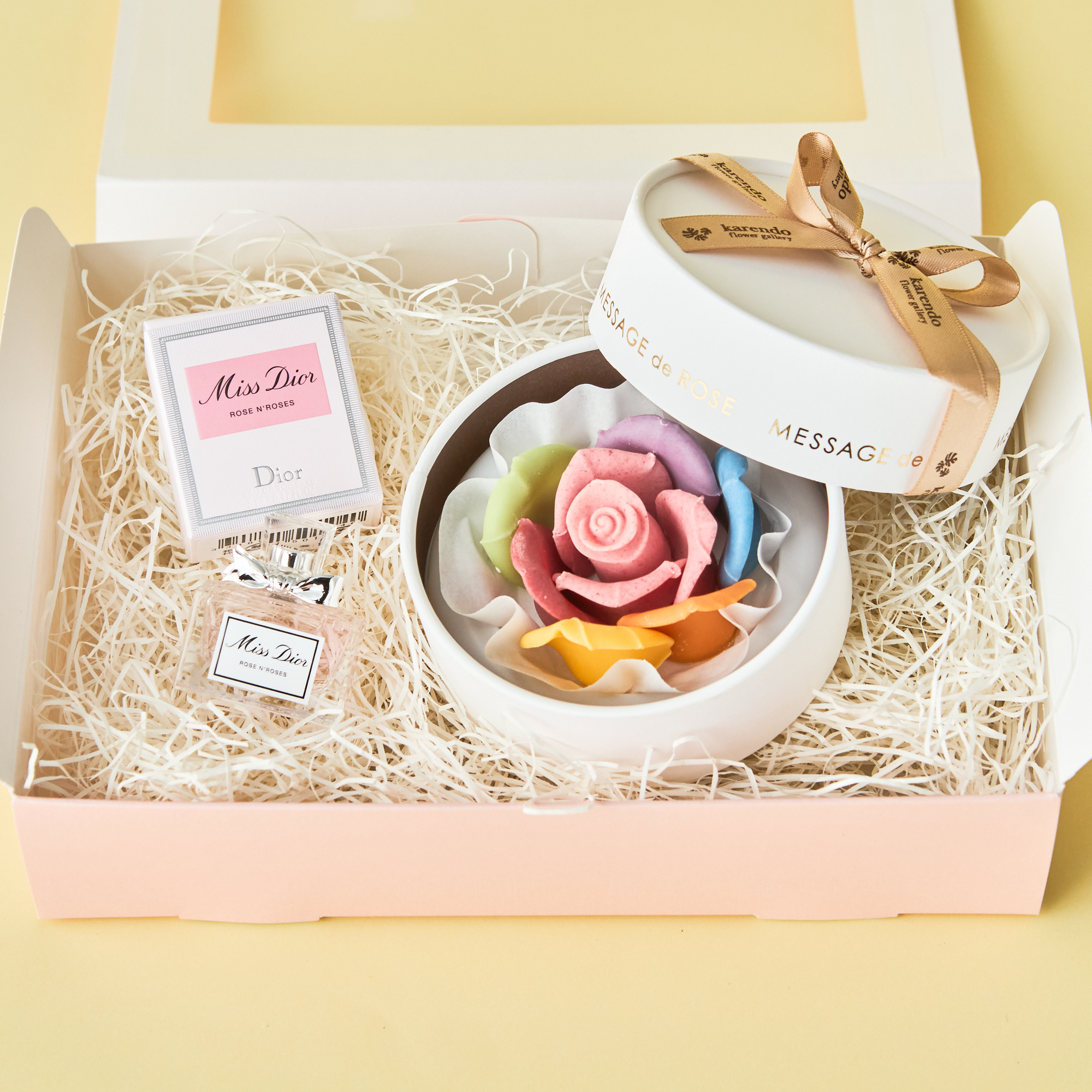 【ギフトBOX付】ディオール香水＆花のチョコレートセット