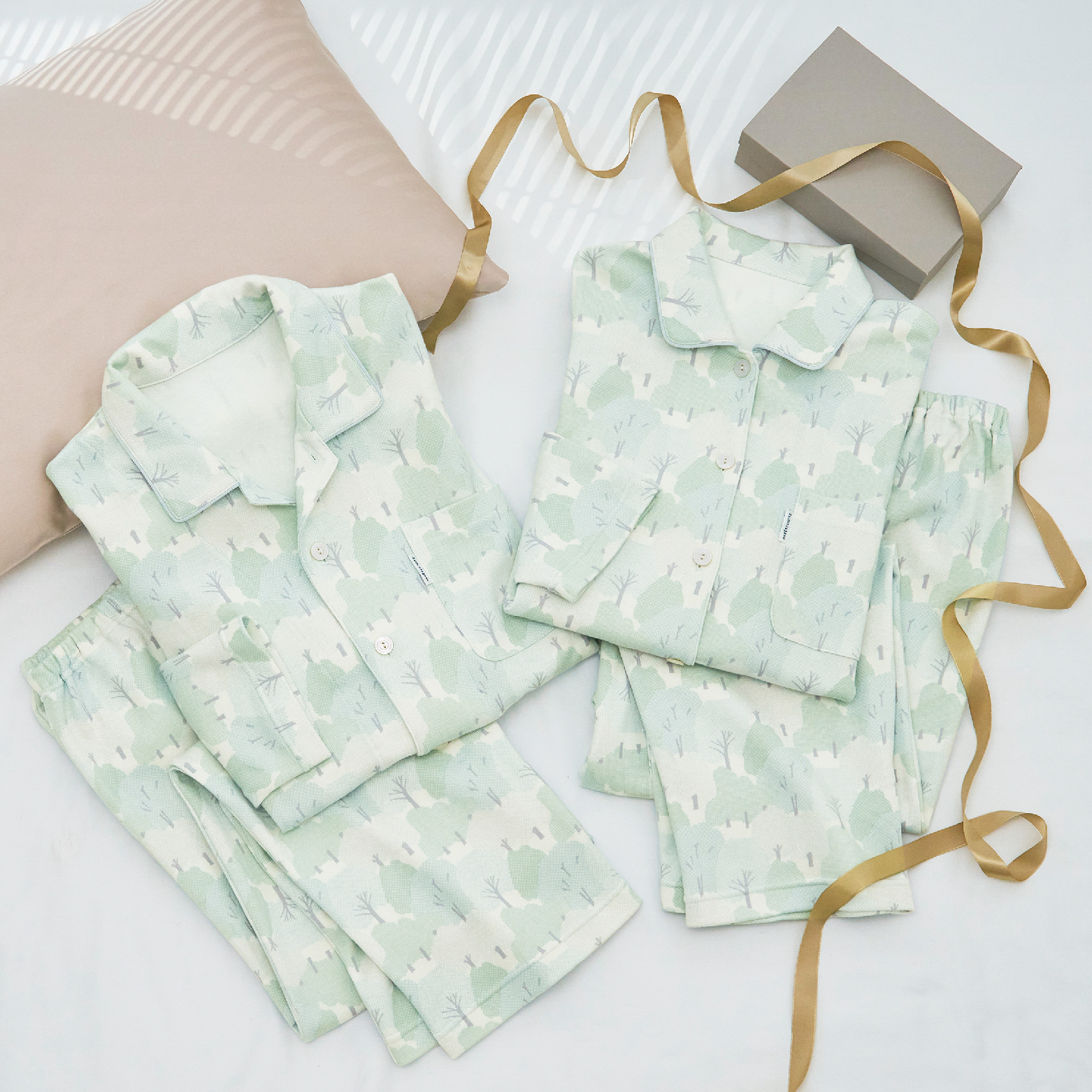 綿100％の冬のあったかパジャマペアセット｜ＳＯＵ・ＳＯＵ柄