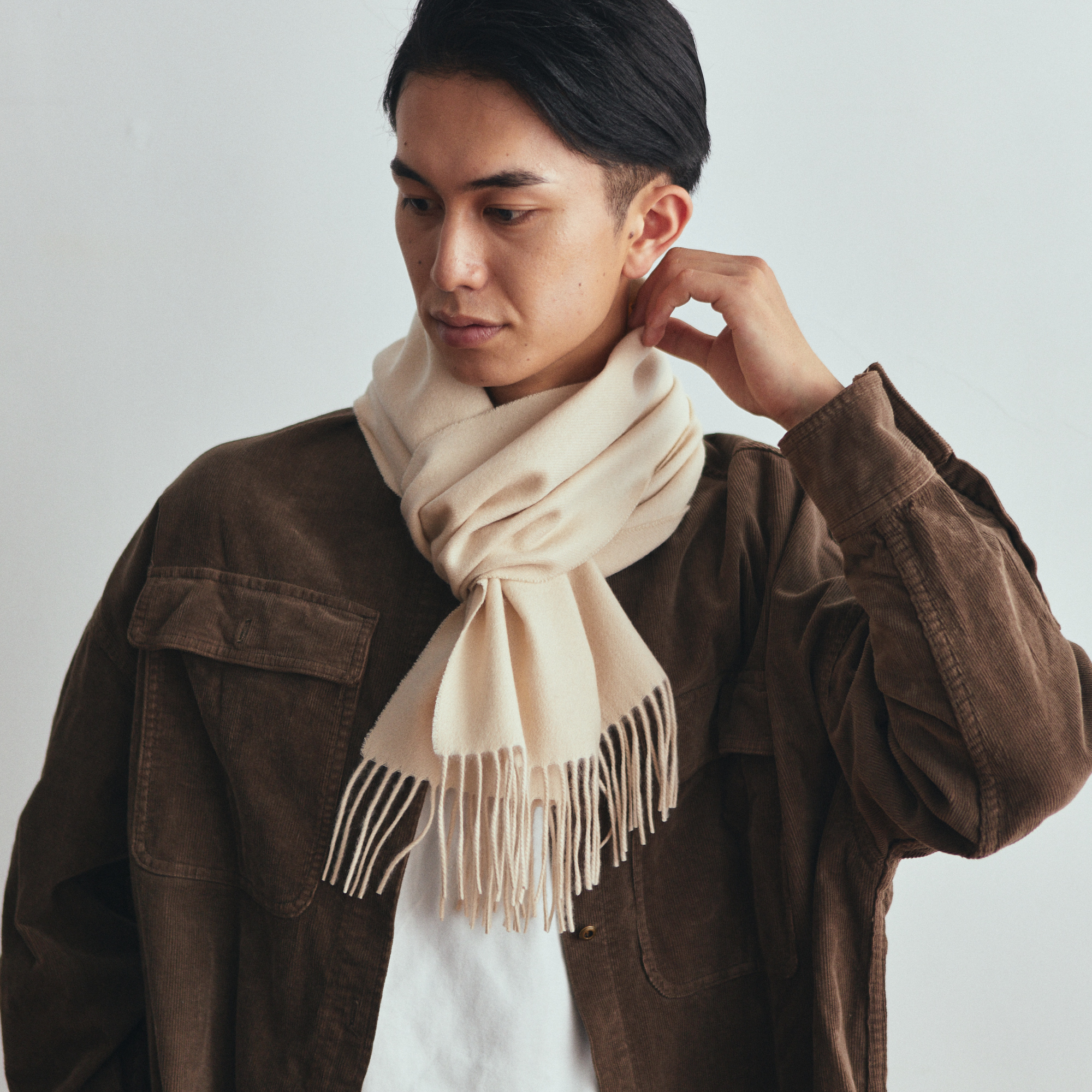 【BOX付】カシミヤ100%マフラーとブーケドゴディバミニハート缶セット