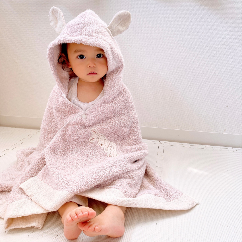 【出産祝い】カタログギフト "Baby"とシュエットフード付きバスタオルセット
