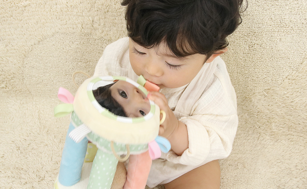 選べるおもちゃとスタイセット