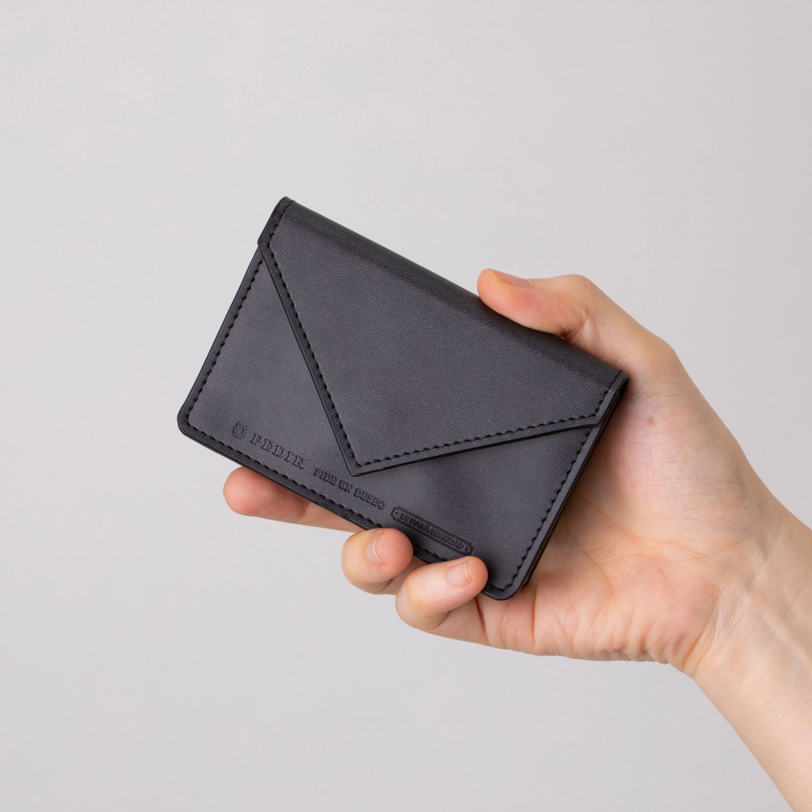 【全5色】リアコ ネームカードケース