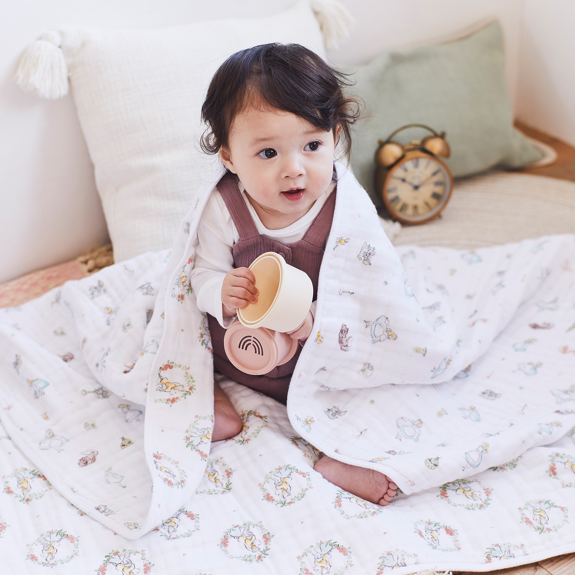 alice in wonderland classic dream blanket