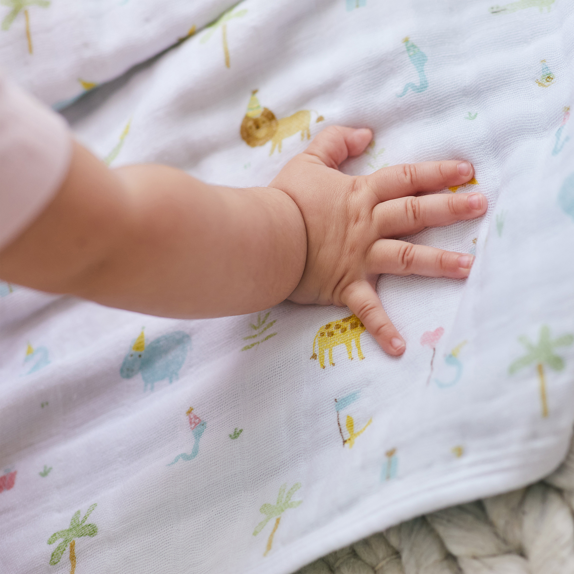 MUSLIN DREAM BLANKET™  year of the snake-party
