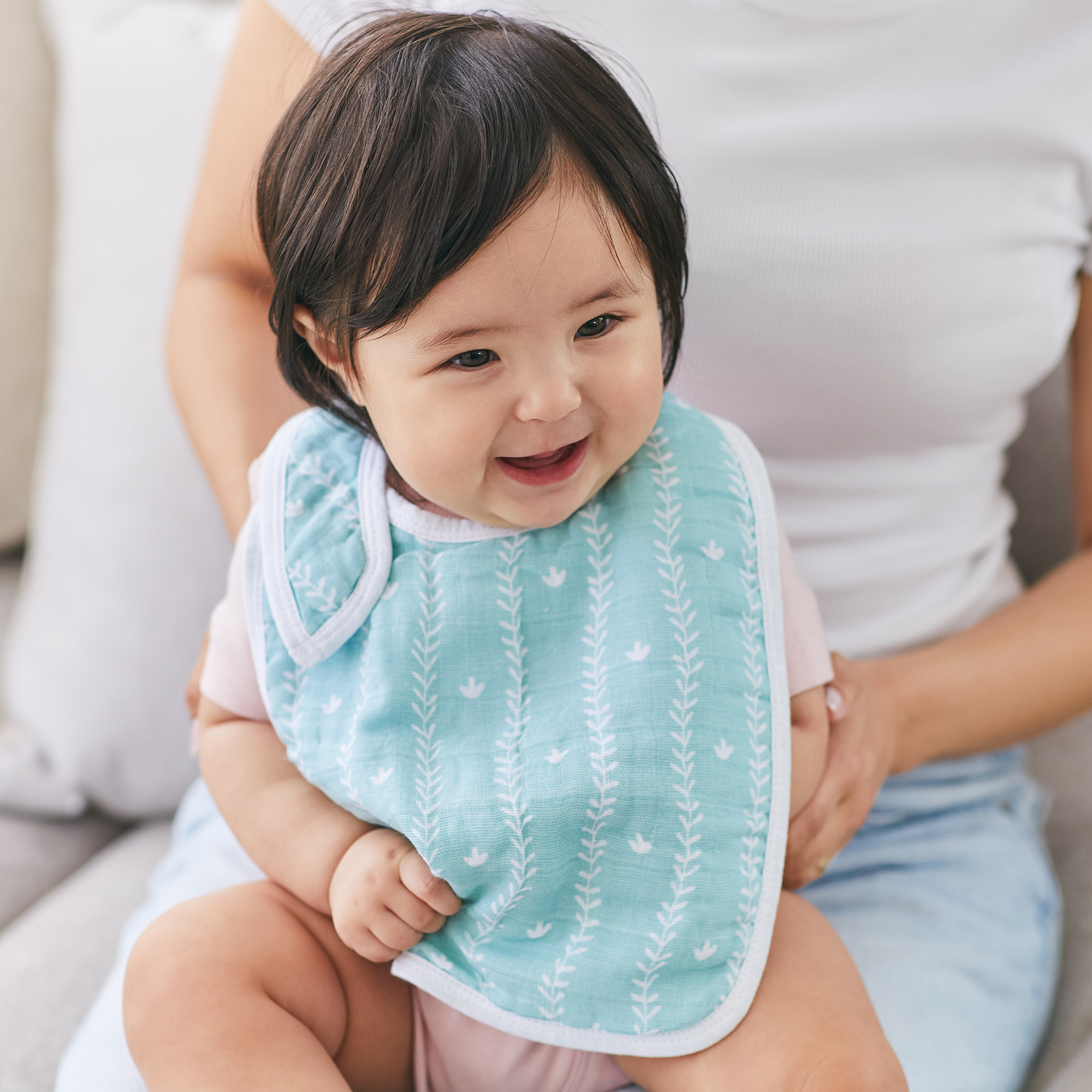 MUSLIN SNAP BIBS : 3-PACK year of the snake