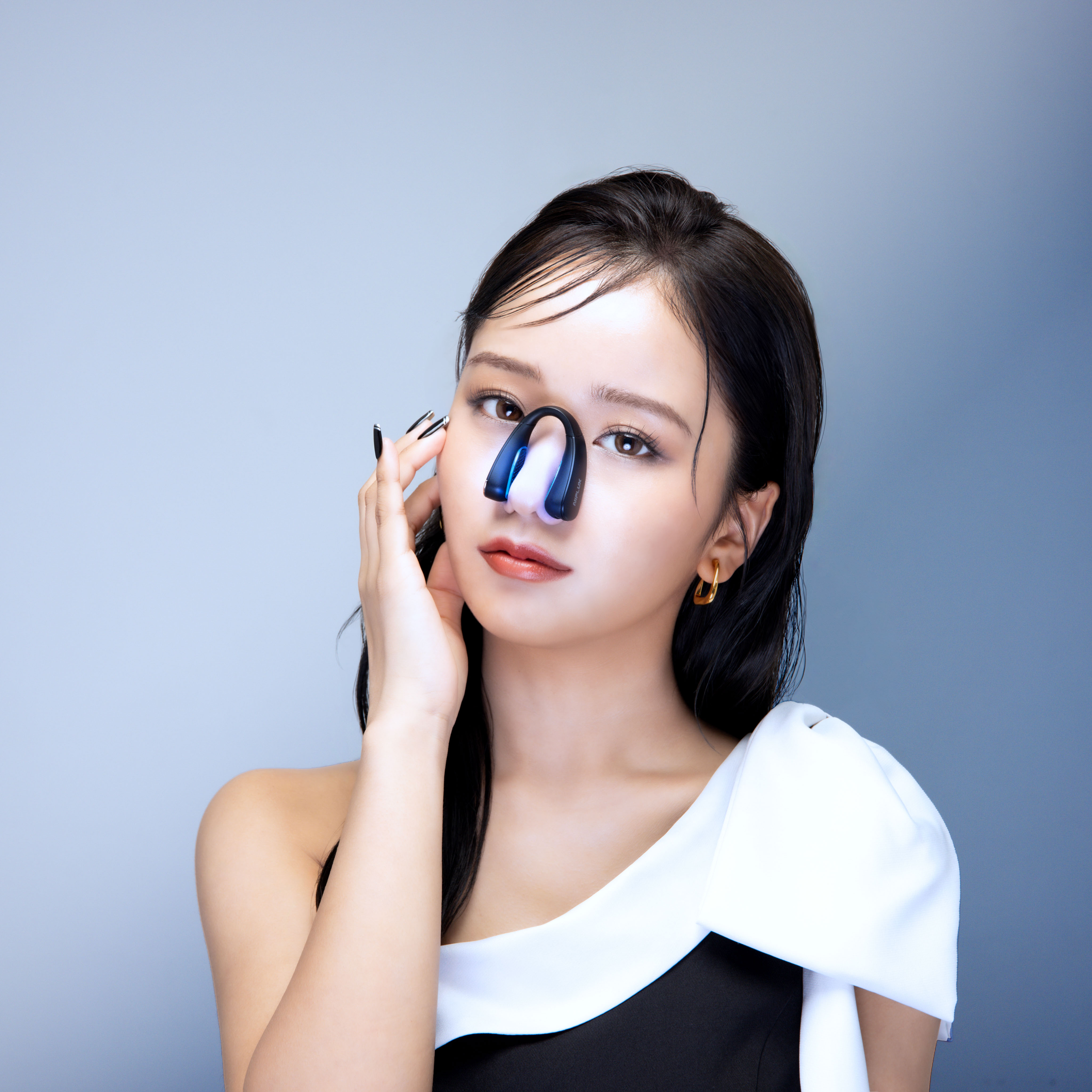 【EMS&光LEDで理想の鼻を】ノーズケア QNose