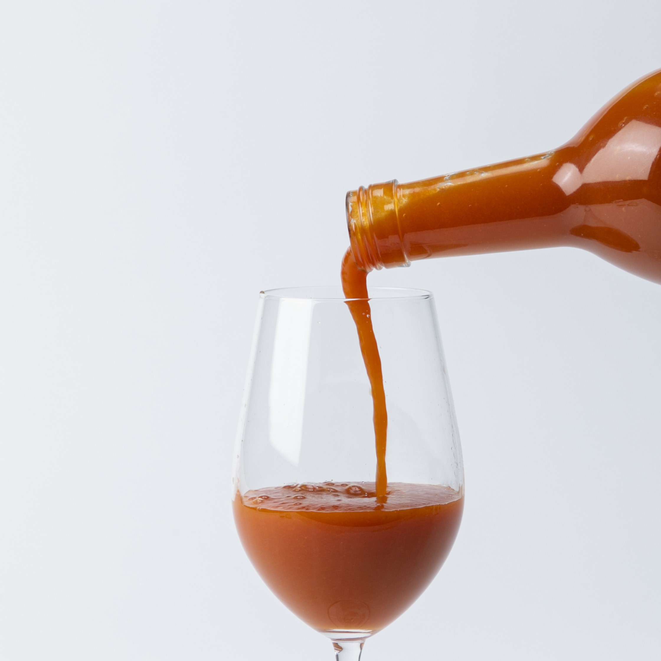 名入れハンカチとの極上トマトジュースのセット