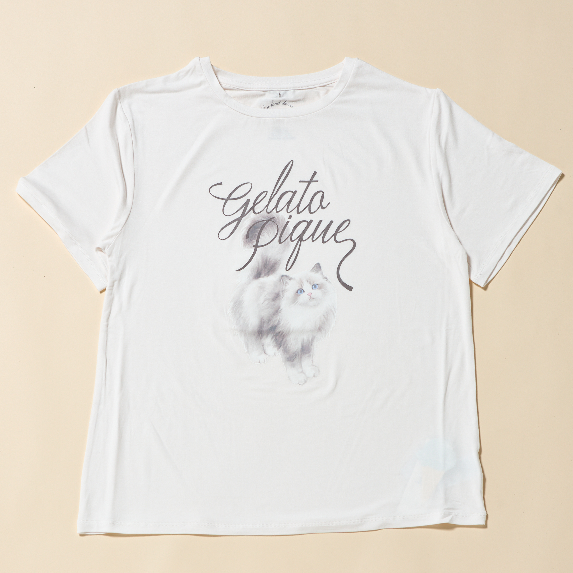 【WOMEN】CAT柄ワンポイントTシャツ＆スムーズィーlite2BDショートパンツ