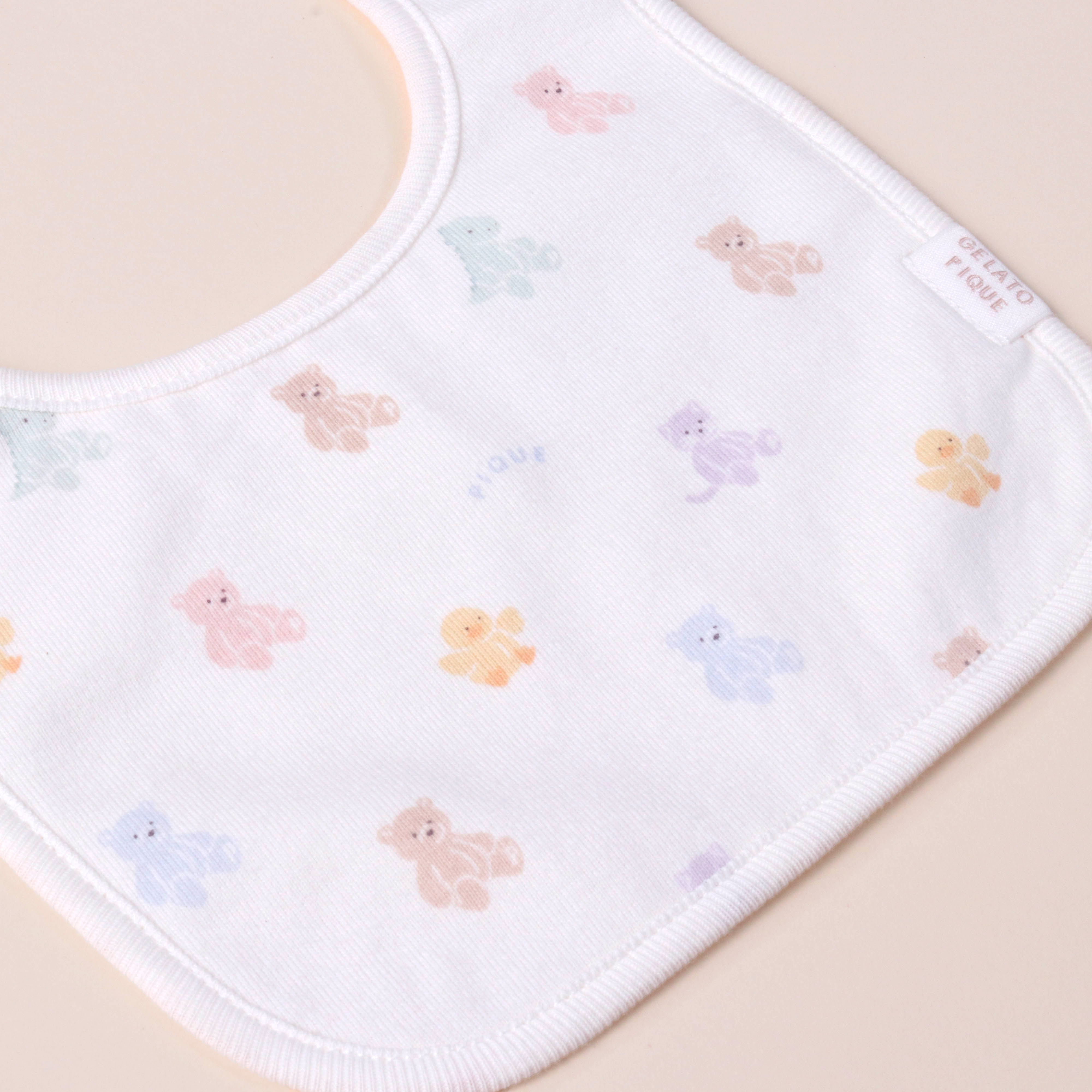 【BABY】ベビーギフトボックス 2点セット《ニットキャップ＆スタイ》