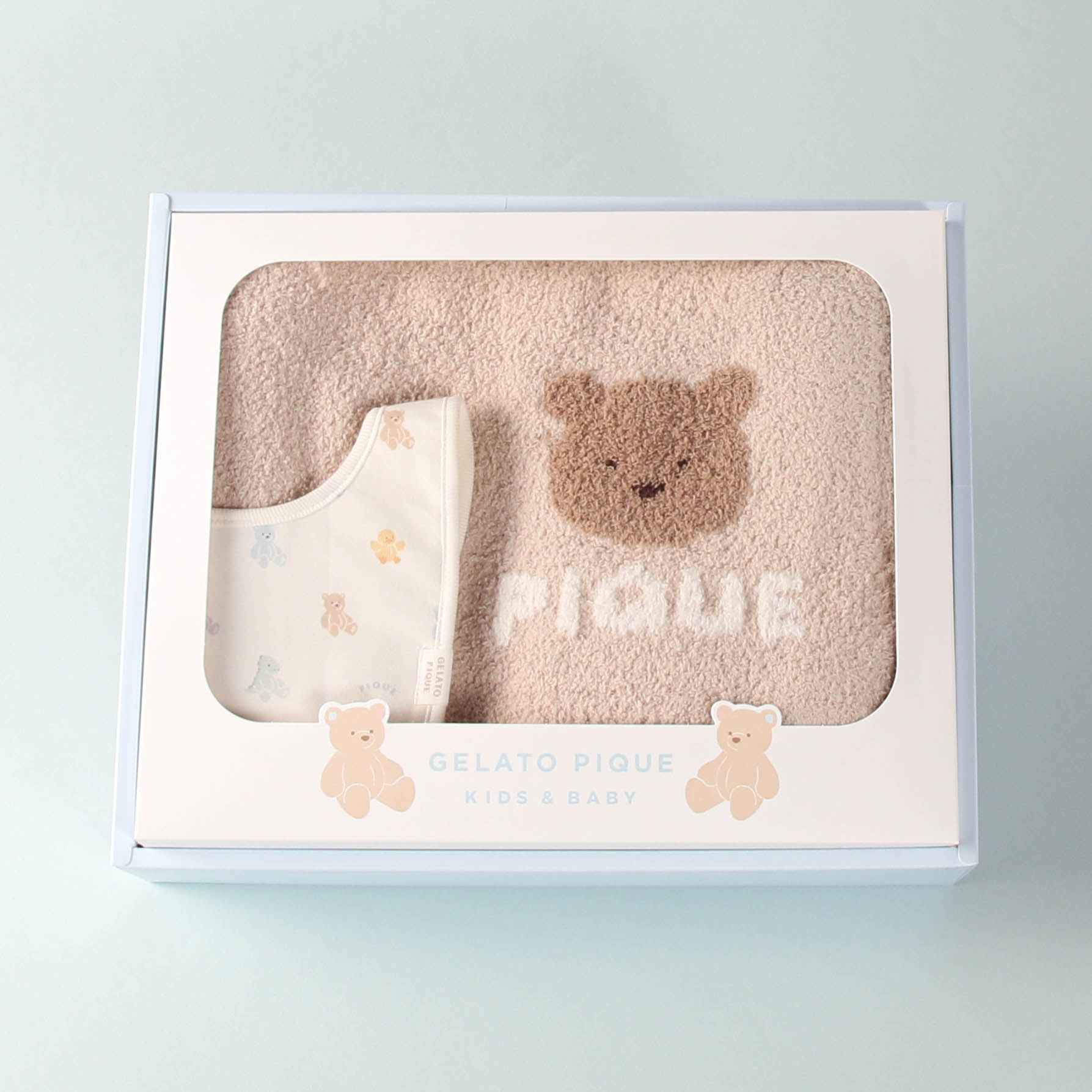 【BABY】ベビーギフトボックス 2点セット《ブランケット＆スタイ》