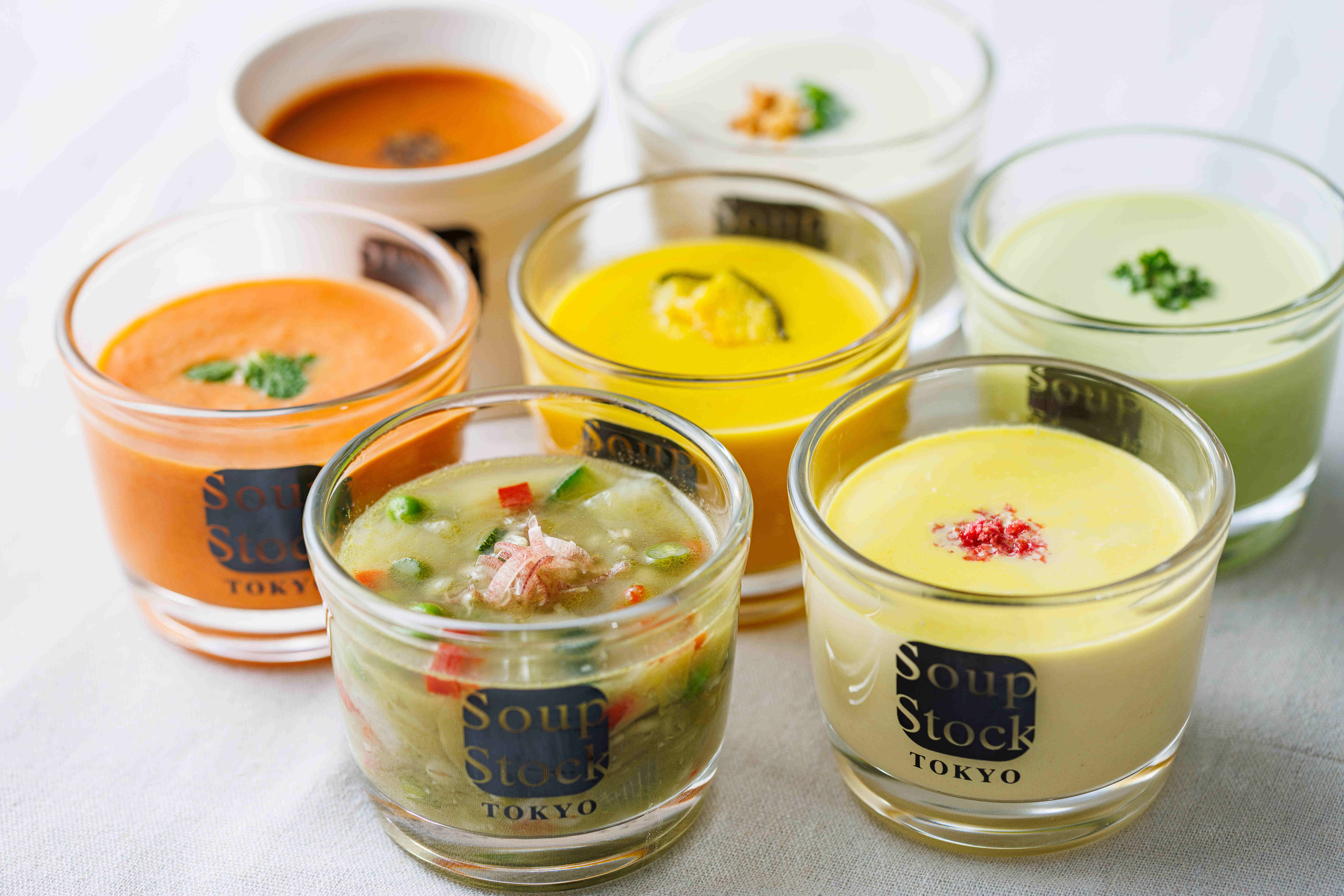 夏の冷たい人気スープセット