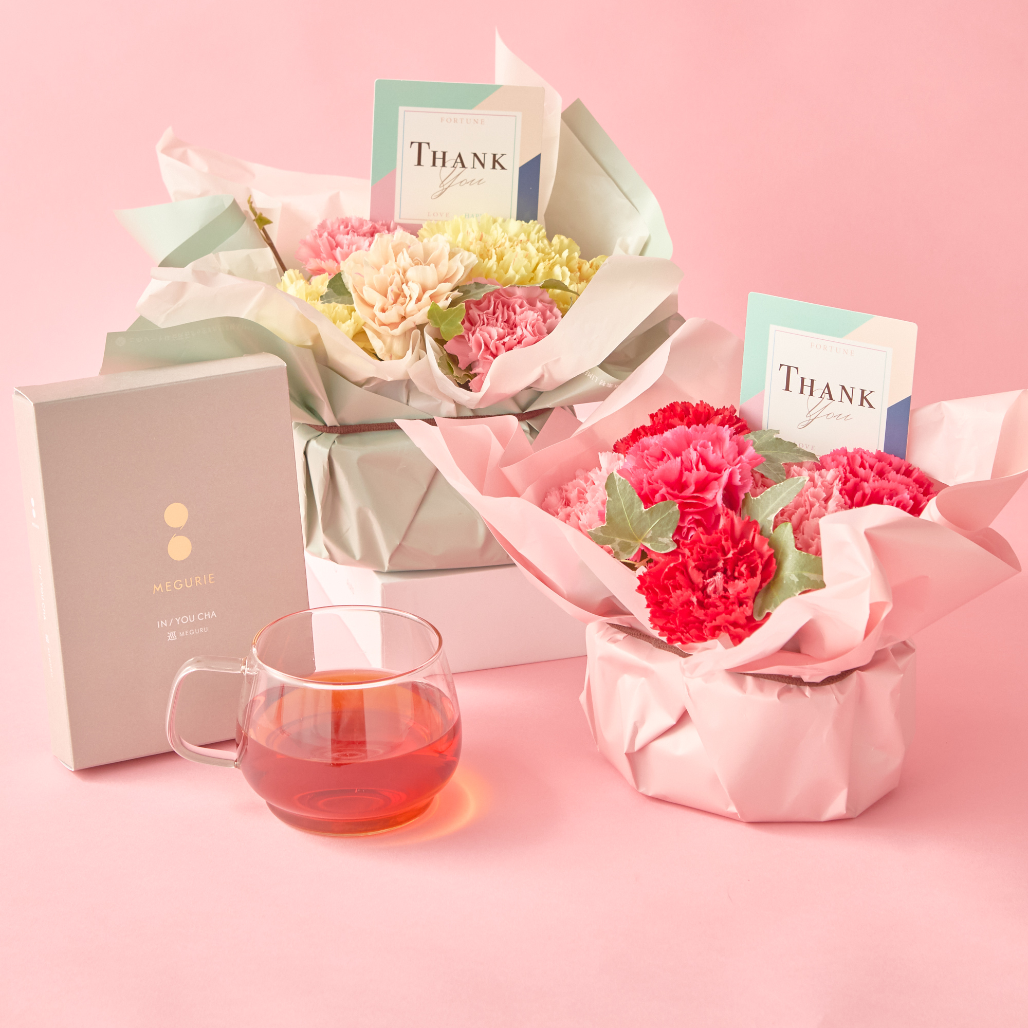 【母の日限定/日比谷花壇】華やかなアレンジメントと選べるドリンクセット