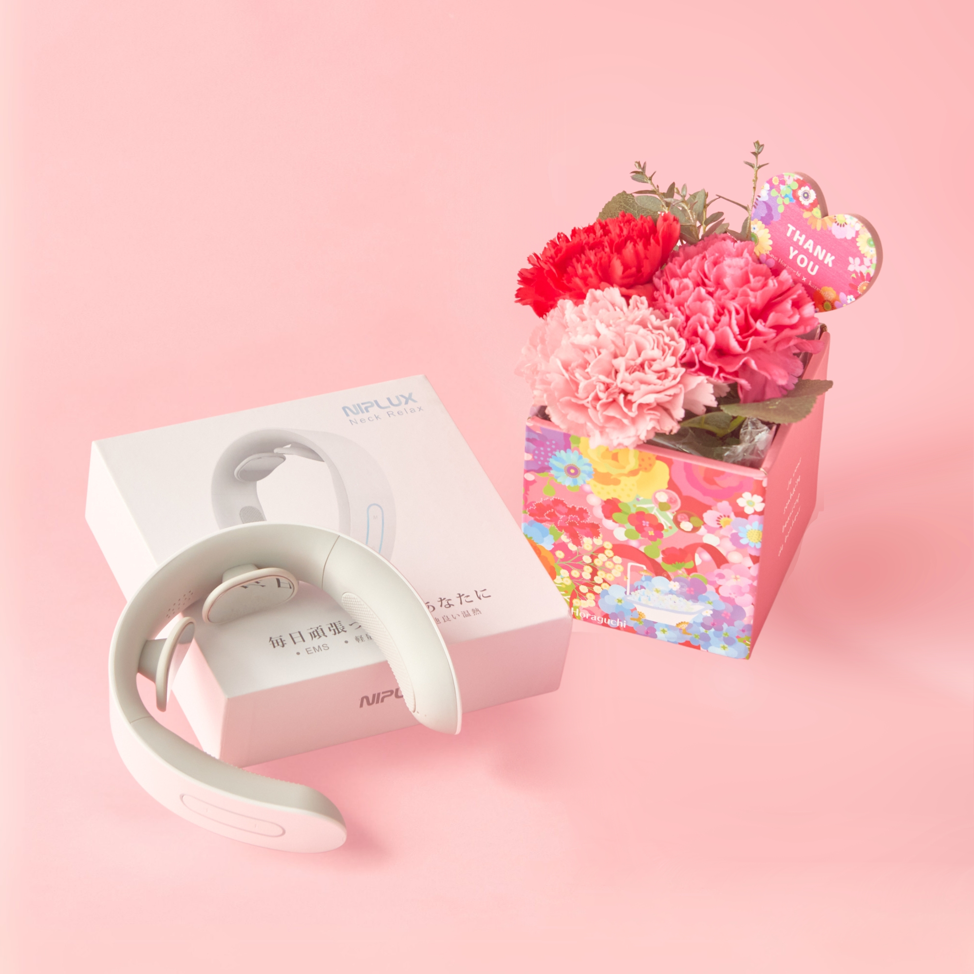 【母の日に贈る】選べるカーネーション＆疲れを癒す温熱＆EMS「NECK RELAX」