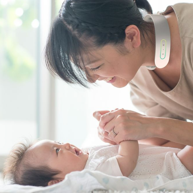 【母の日に贈る】選べるカーネーション＆疲れを癒す温熱＆EMS「NECK RELAX」