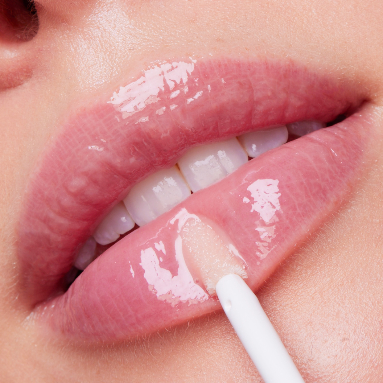 ヴェリィ ローズ リップ セラム