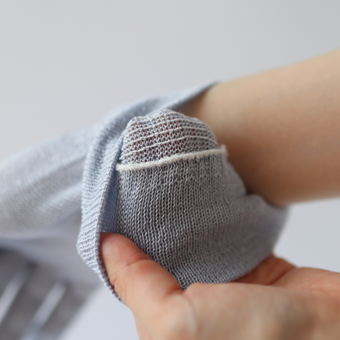 【手荒れや乾燥が気になる方に】シルク100%の手袋